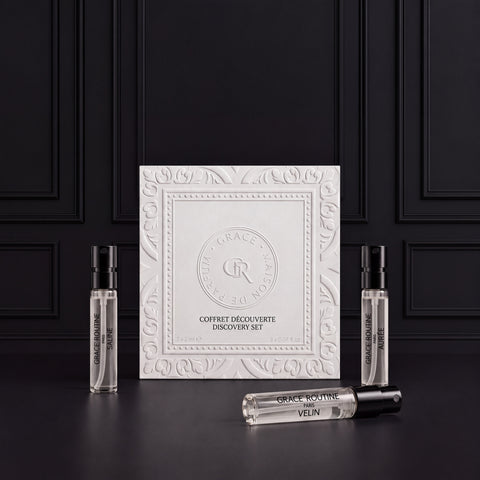 Discovery Set, blindgeprägtes Coffret mit SALINE, AURÉE und VELIN 2 ml Extrait de Parfum, Grace’ Routine