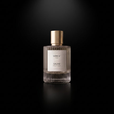 SALINE Extrait de Parfum flacon on black