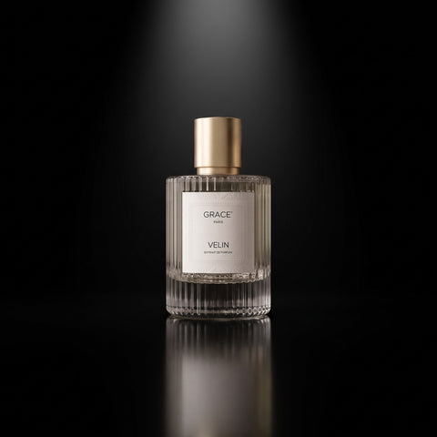 VELIN Extrait de Parfum flacon on black