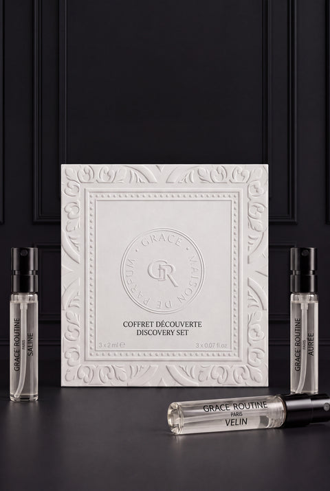 Discovery Set, blind-embossed coffret with three 2 ml Extrait de Parfum vials, Grace’ Routine